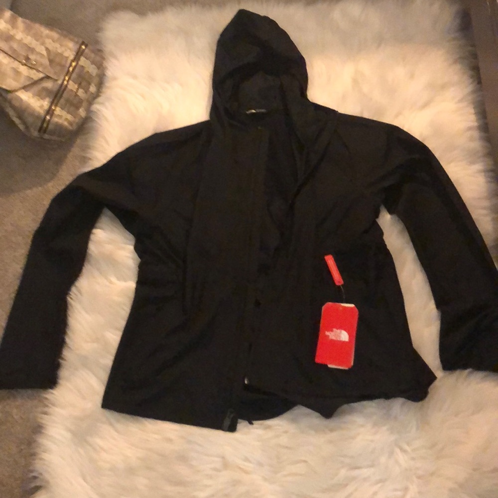 The north face NWT size large women’s wind jacket